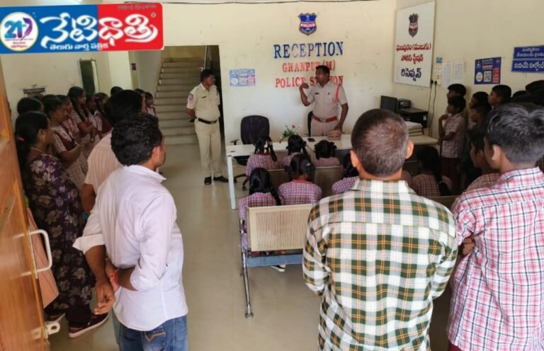 Open House for Students by SI Rekha Ashok