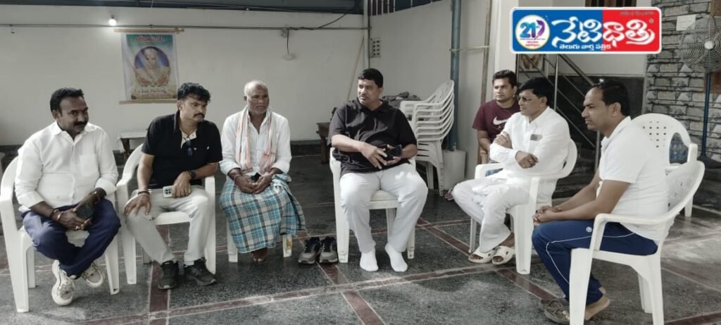 Velichala Rajender Rao visits bereaved families in Karimnagar