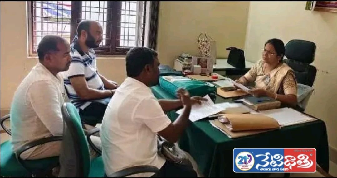 Workers Demand Safety Measures in Zaheerabad