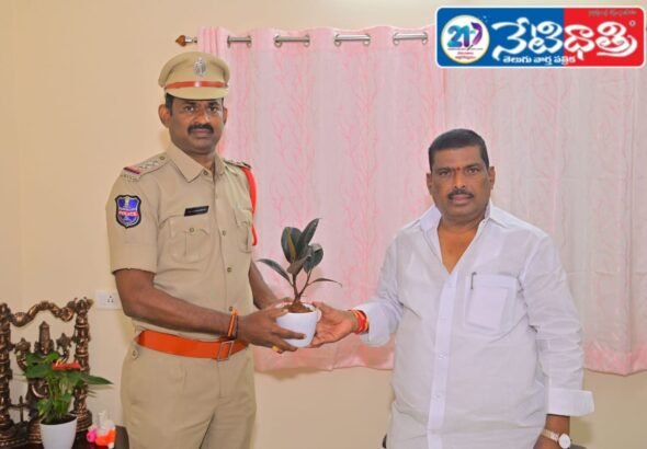 CI Ramana Reddy Meets MLA Mahipal Reddy