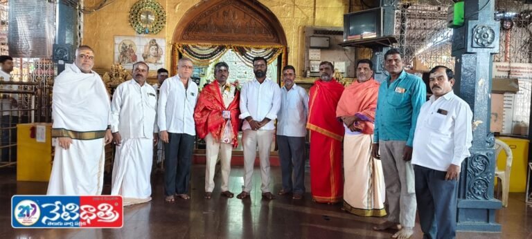 Honoring Home Guard Sathyanarayana