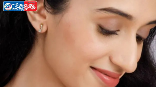 Health Benefits of Wearing Gold Earrings