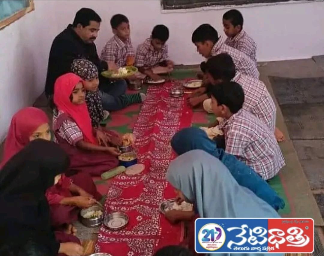 Quality Food Must for Students