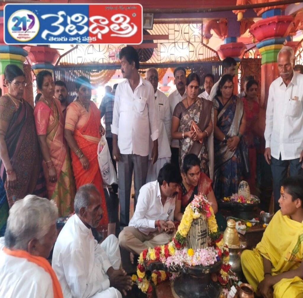 Congress Candidate Visits Ashram on Datta Jayanti