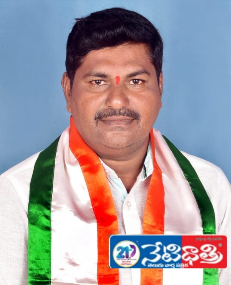 Kalyana Lakshmi Cheque Distribution in Ganapuram