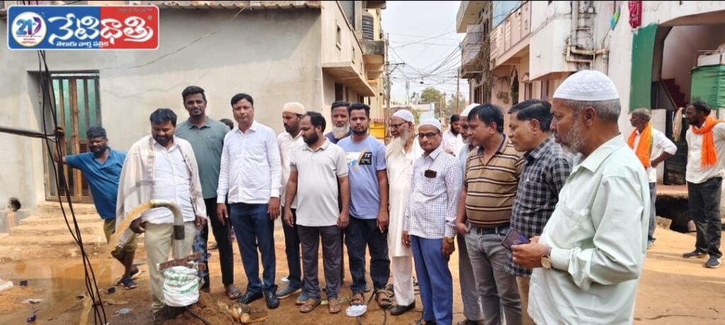 Azmath Pasha Installs Borewell for Public Water Facility in Zaheerabad