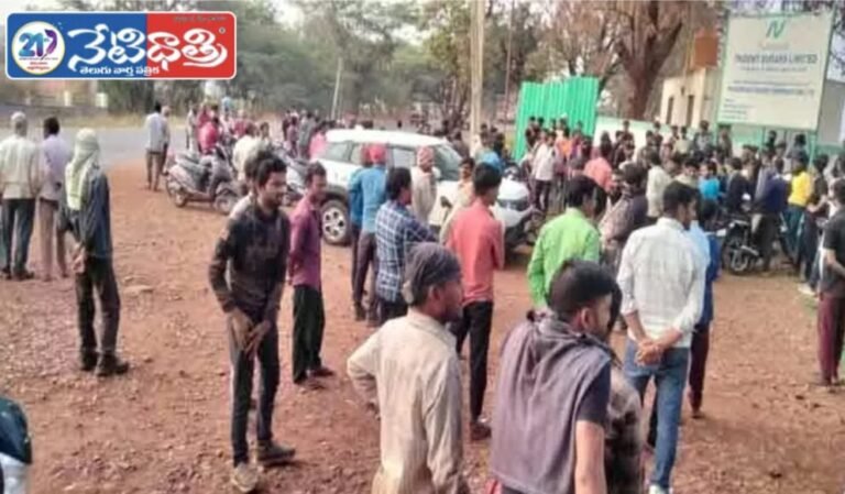 “Trident Workers Protest Demanding Wage Arrears”