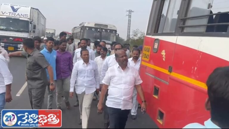 Multiple Vehicles Collide at Rayapalli Chowrasta