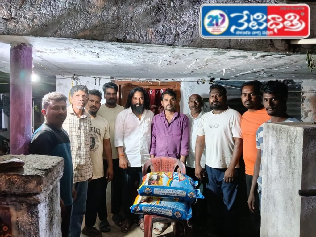 Singareni Sarpanch Medari Tony Consoles Bereaved Family