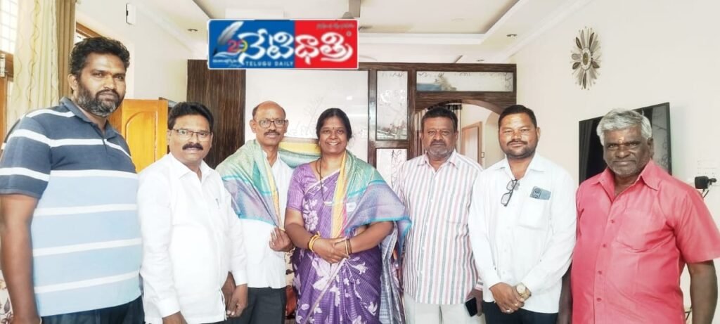TJS District President Meets Wanaparthy Municipal Chairman