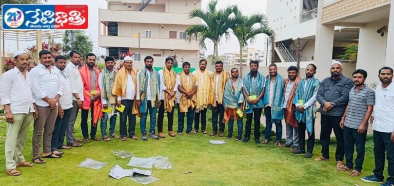 Congress Leaders Felicitate New Municipal Team