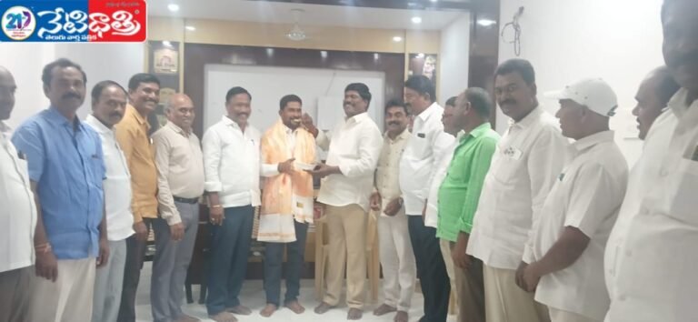 Former MLA Felicitates New Councillor