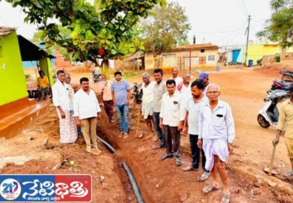 Sarpanch Inspects Drinking Water Pipeline Works