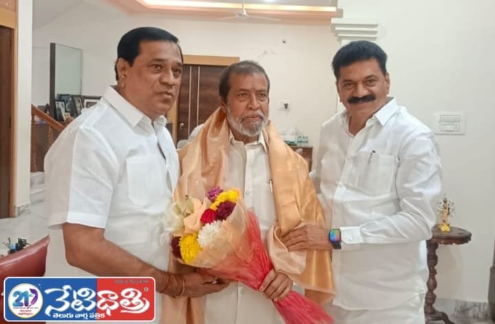 MP and Municipal Chairman Meet Health Minister