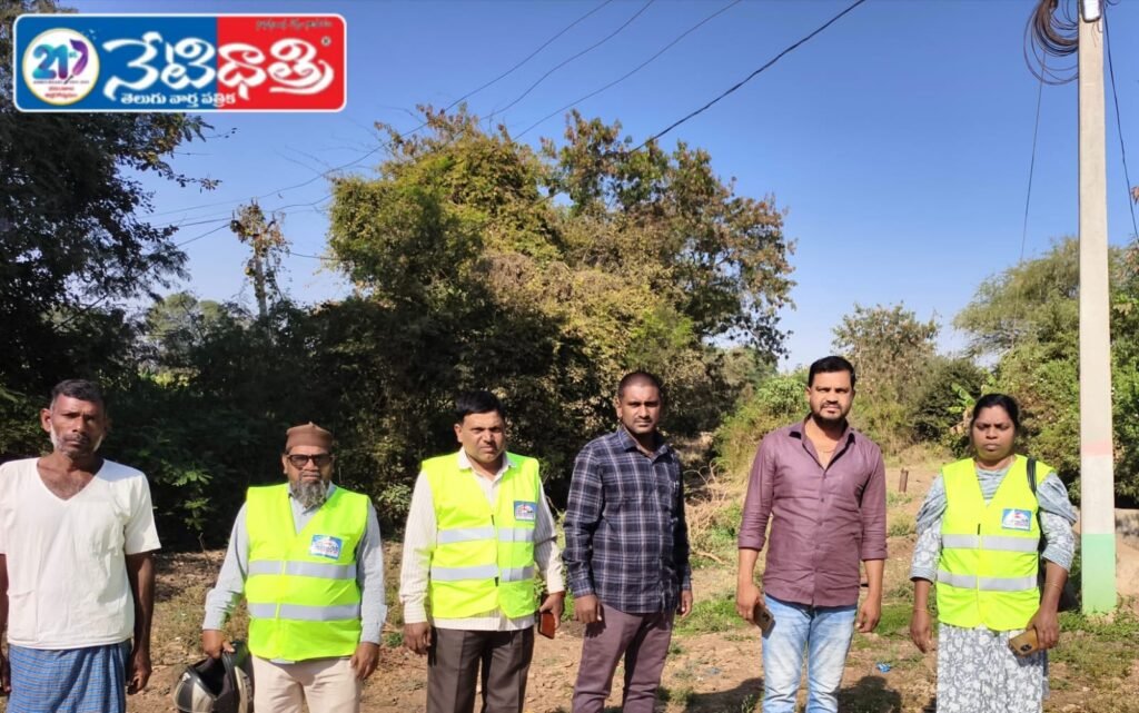 Electrical AE Visits Medapalli Under Praja Bata Program