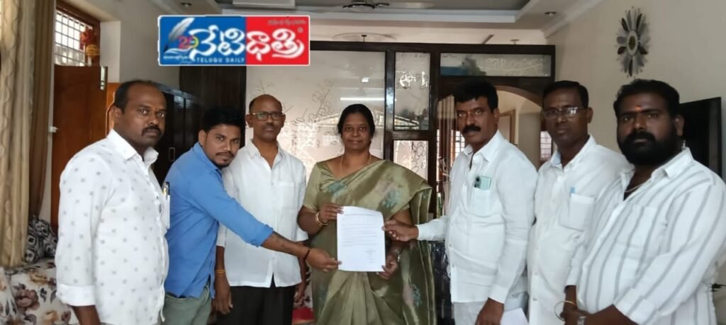 Fertilizer Shops Inspected in Kesamudram