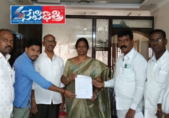 Fertilizer Shops Inspected in Kesamudram