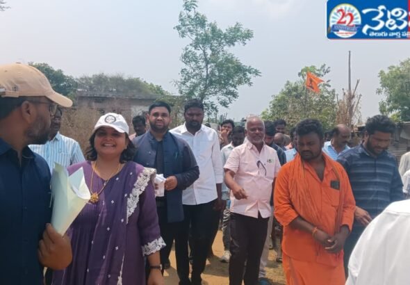 Sub Collector Visits Indiramma Colony