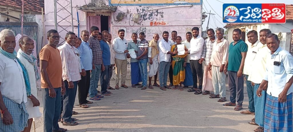 CMRF Cheques Distributed in Gandilachapet