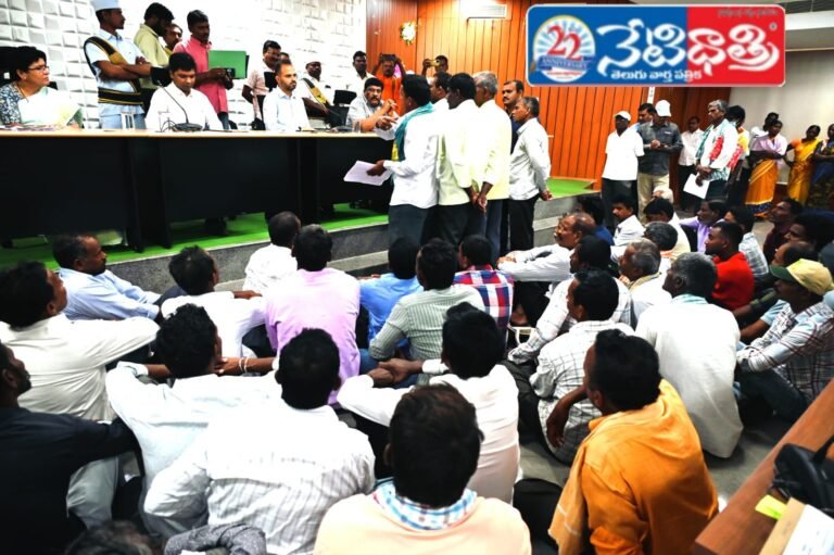 Farmers Protest Over Bonus Delay