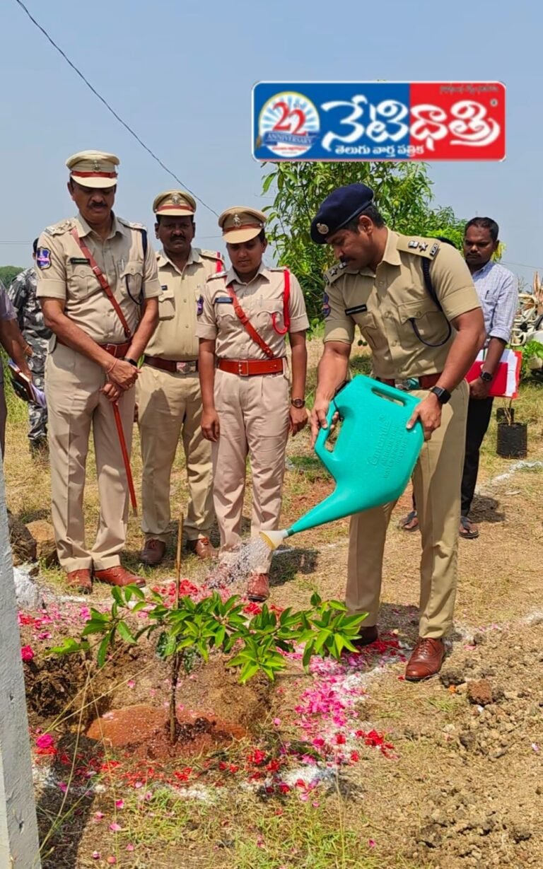 SP Sankeerth Inspects Tekumatla Police Station