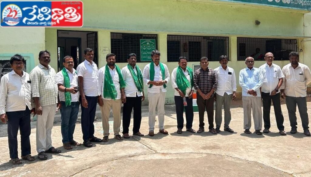 Parkal Market Committee Leaves for Study Tour