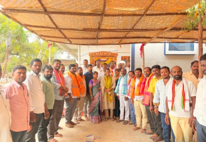 Congress Leader Attends Indiramma House Ceremony