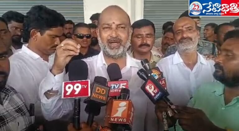 Bandi Sanjay Questions Restrictions on RTC Worker Last Rites