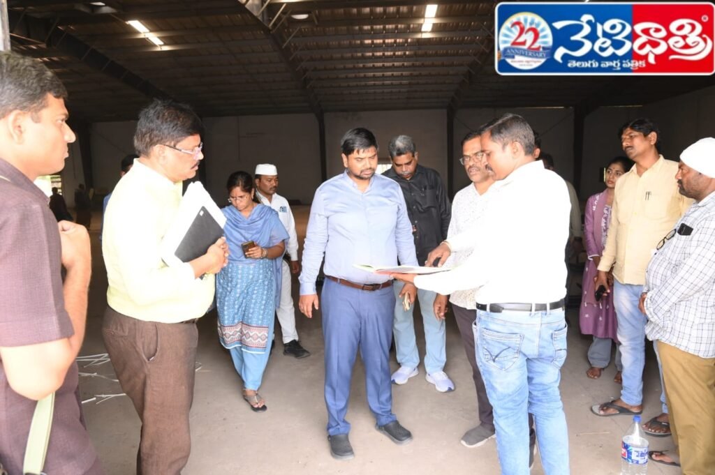 Collector Reviews Paddy Storage Warehouses