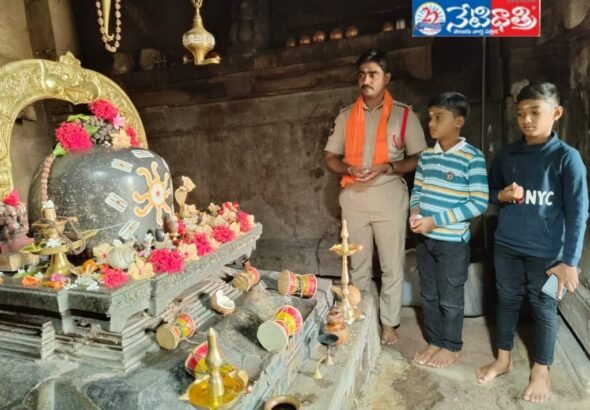 CI Naresh Kumar Goud Offers Special Prayers at Kotagullu