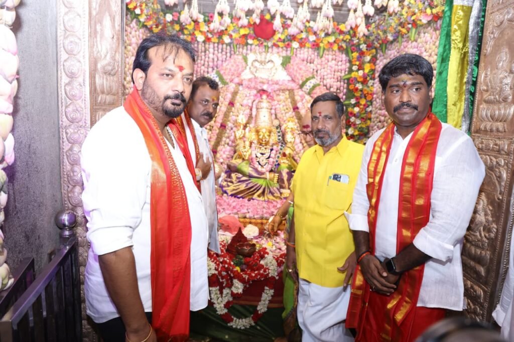 Minister Visits Gangamma Temple