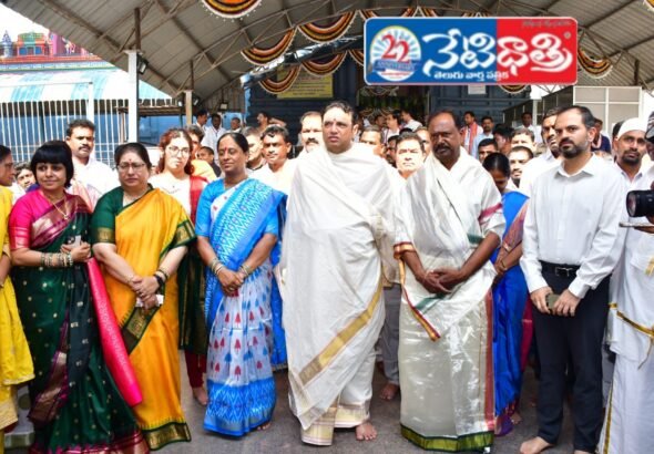 Saraswati Pushkaralu Begin at Kaleshwaram
