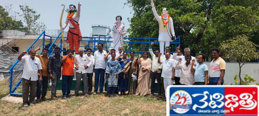 Tributes Paid to Rajiv Gandhi
