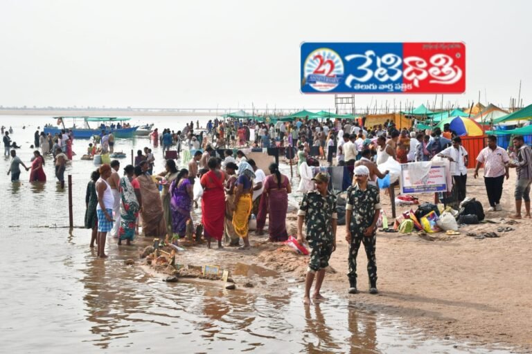Heavy Rush At Kaleshwaram